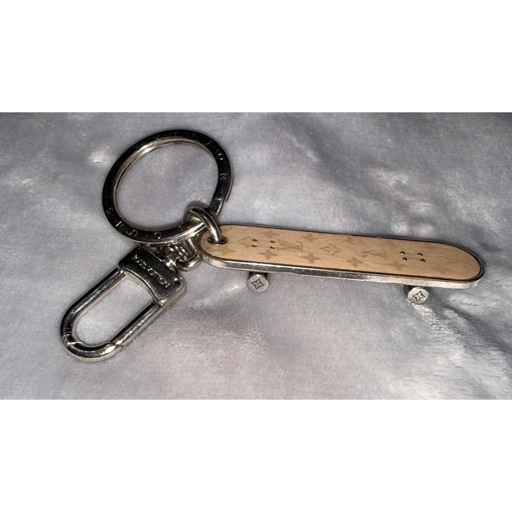 Louis Vuitton gift hook